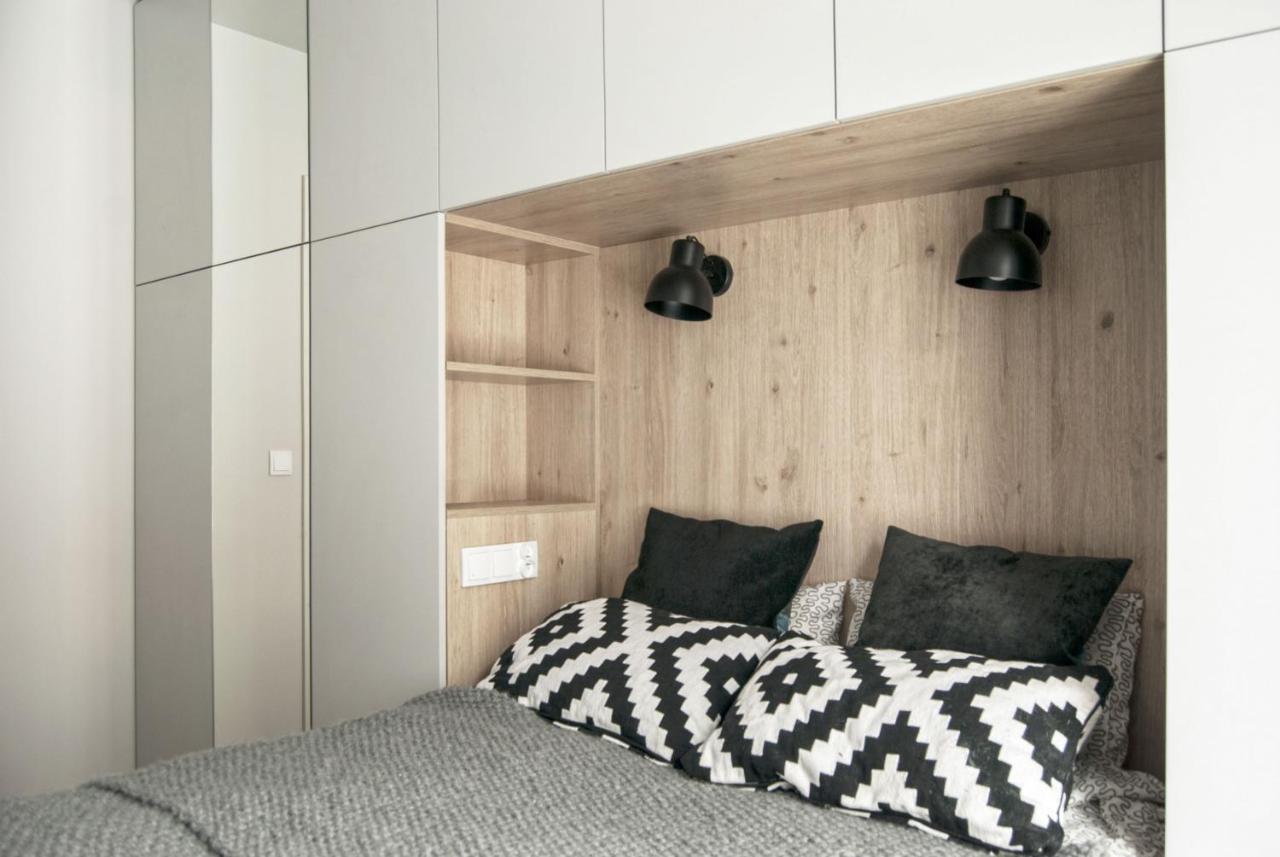 Charming Apartment With Garden, Only 1 Km To Wawel Castle By Noclegi Renters Cracóvia Exterior foto